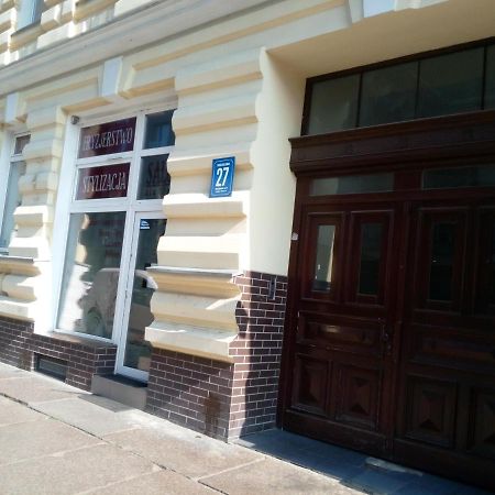Hostel Tulip - Pokoj Nr 8 Ze Wspolna Lazienka I Kuchnia シュチェチン エクステリア 写真