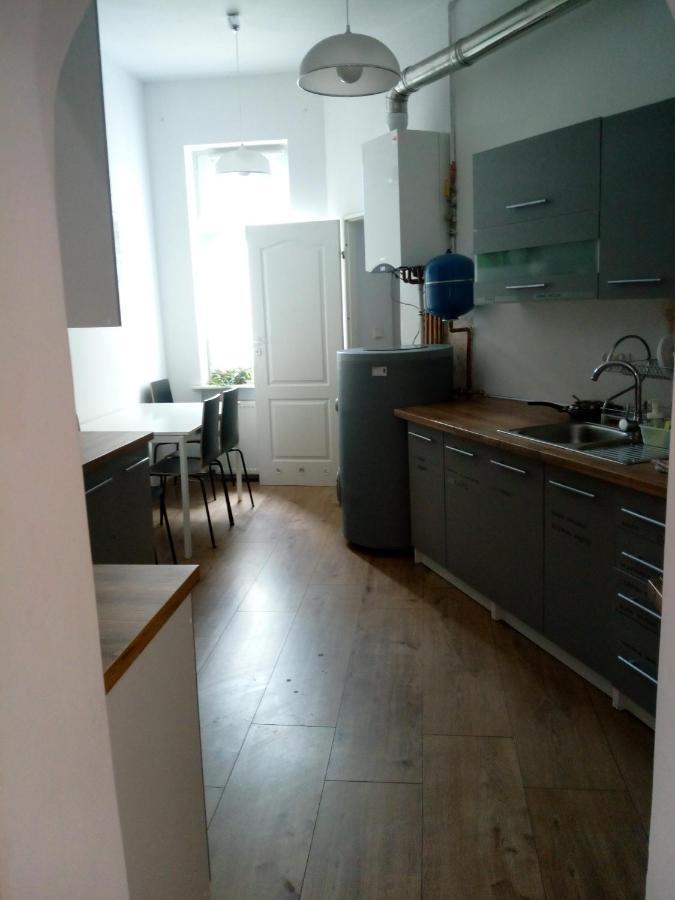 Hostel Tulip - Pokoj Nr 8 Ze Wspolna Lazienka I Kuchnia シュチェチン エクステリア 写真
